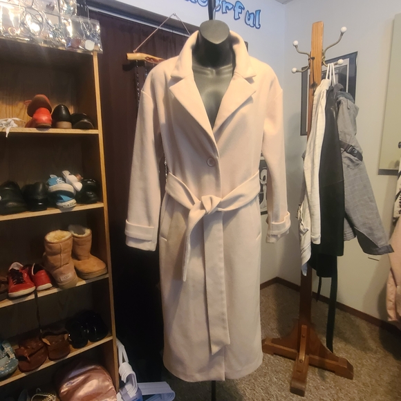 Dynamite Elegant Cream Trench Coat - Picture 5 of 17
